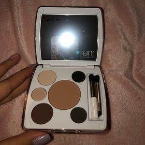 Brand New Michelle Phan Eye Palette